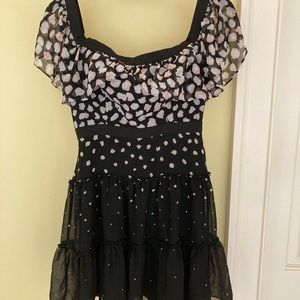 BCBG like new size 4 pink & black mini dress that can be worn off the shoulders.